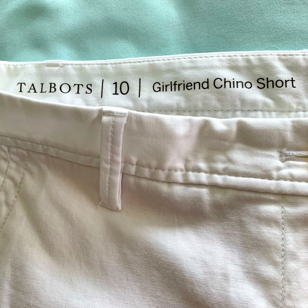 Talbots Girlfriend Chino shorts size 8, white